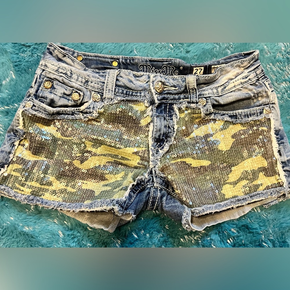 Miss me Camo shorts 27